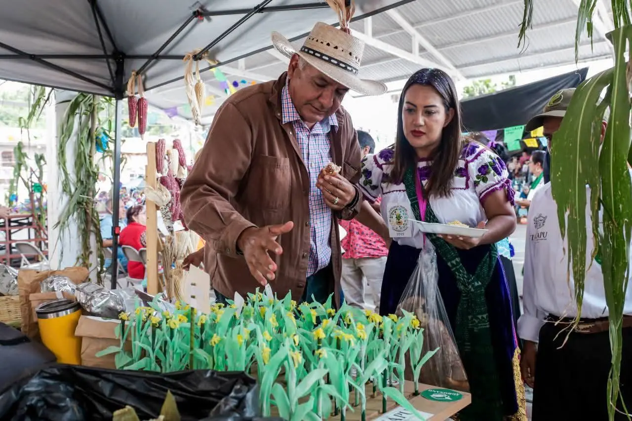 Con gran éxito se llevó a cabo el 8º Festival del Elote en Tarejero, Mónica Valdez reitera respaldo a las tradiciones y cultura