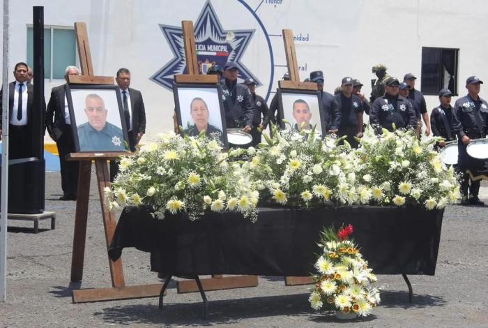 Con homenaje póstumo despiden a subdirector y elementos de la SSP de Zamora
