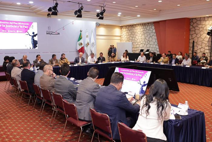 Con la incorporación del sector empresarial, avanza la integración del Plan Michoacán por la Paz y la Justicia: Bedolla