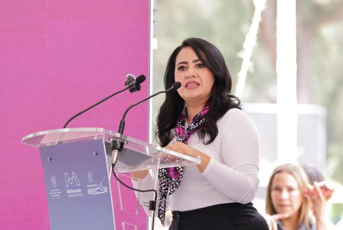 Con modernización, acaba rezago científico en el Planetario de Morelia: Gladyz Butanda