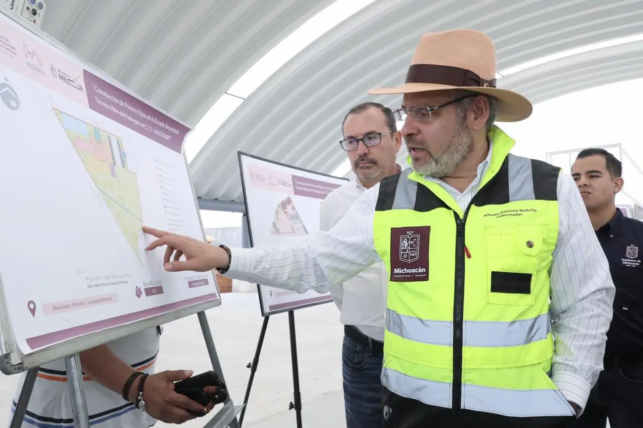 Con nueva secundaria, Villas del Pedregal tendrá educación digna: Bedolla