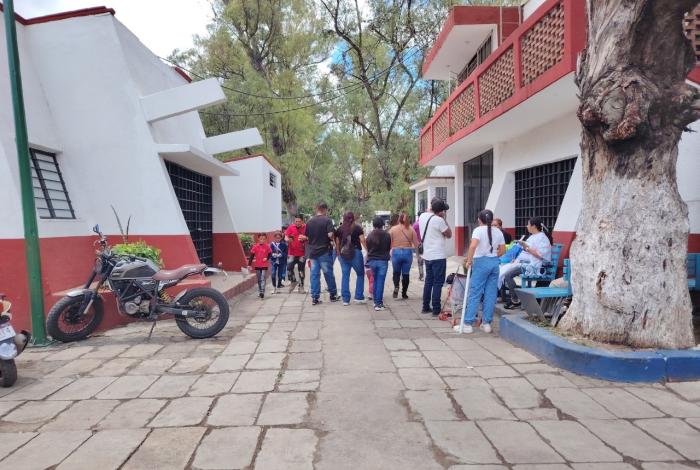 Con orden y tranquilidad, Panteón Municipal de Morelia recibió más de 16 mil visitantes en Día del Padre