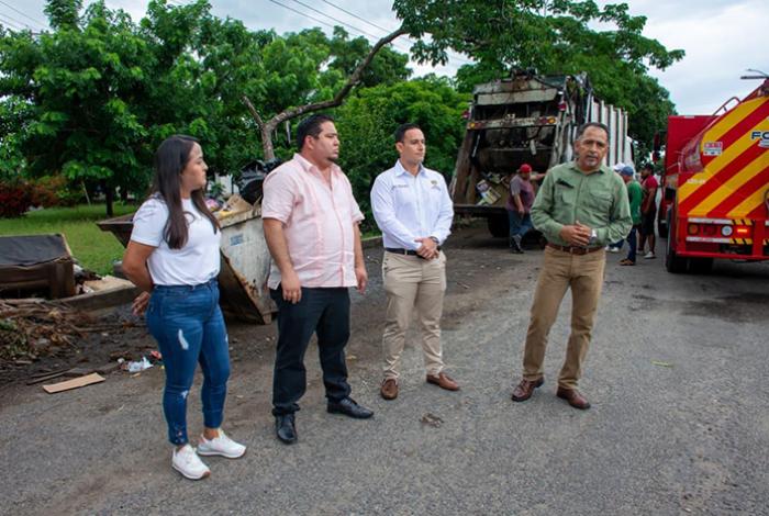 Concluye retiro de contenedores del centro de Lázaro Cárdenas