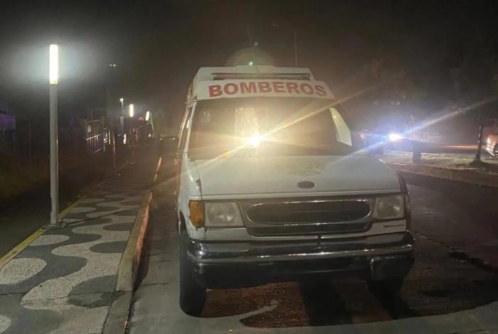 Conductor pierde la vida al derrapar motocicleta en la Zitácuaro-Toluca