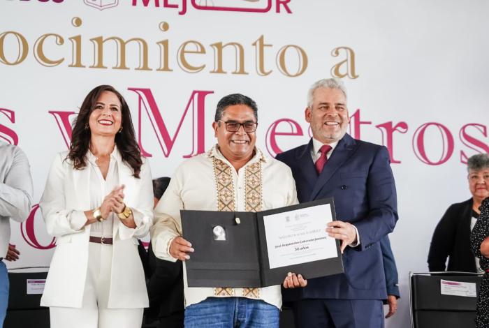 Confianza y diálogo, en vínculo entre gobierno y docentes