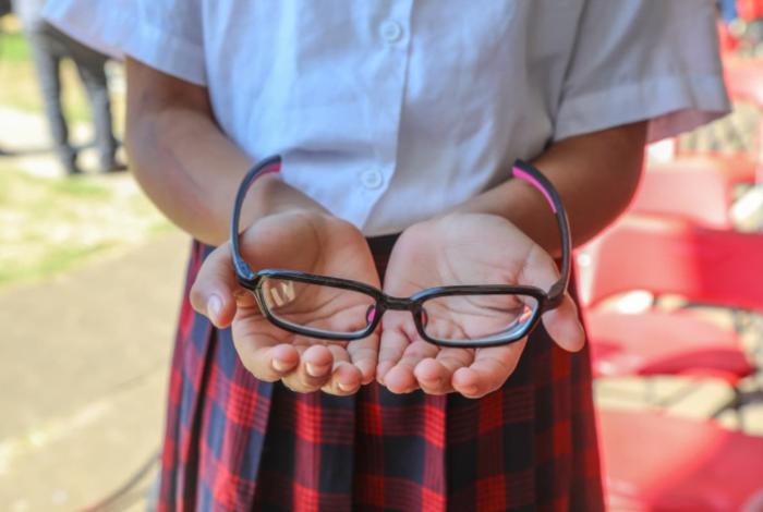  Conoce cómo conseguir los lentes gratuitos del programa Vive Saludable