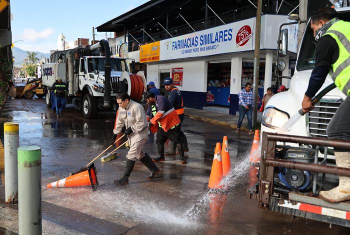 Continúa la limpieza y apoyo en colonias de Morelia afectadas por lluvias
