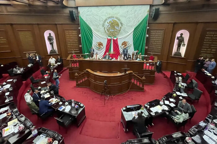 Continúan jaloneos políticos en Congreso de Michoacán por TEEM