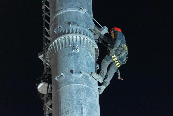 Continúan jornadas nocturnas en construcción del teleférico para contener tráfico: Gladyz Butanda
