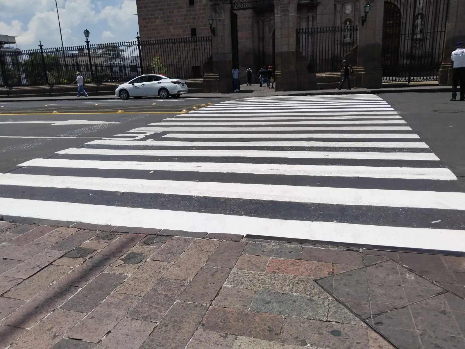 Continúan trabajos de balizamiento previos al festejo de Morelia