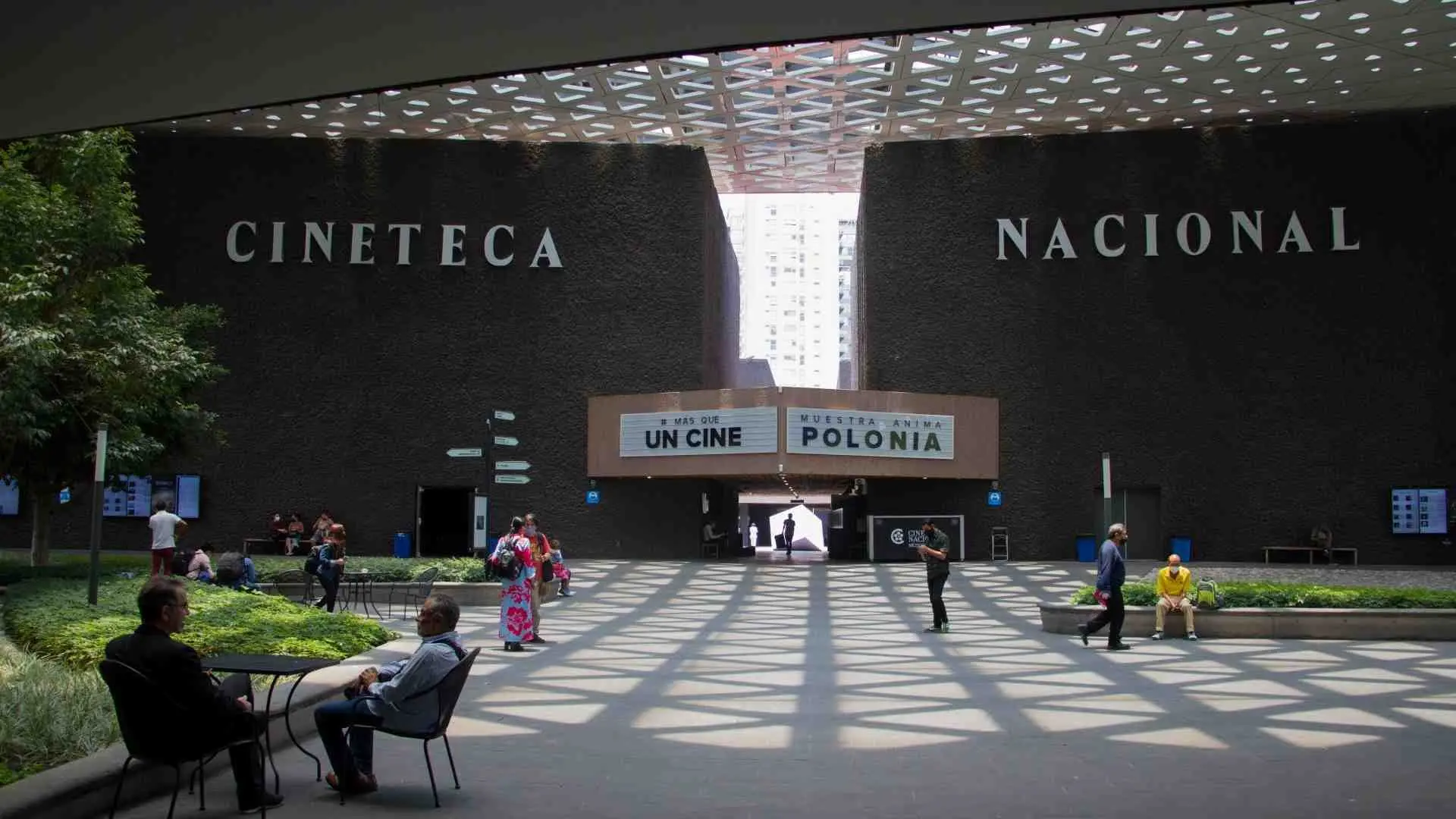 Convocan los trabajadores de la Cineteca Nacional a paro laboral simbólico