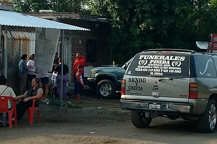 Criminales asesinan a un quincuagenario en la colonia El Tarepe, de Apatzingán