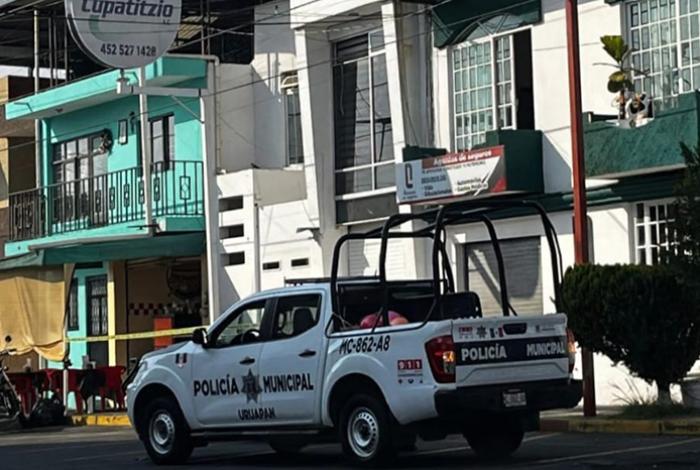 Criminales atacan a balazos base de taxis en la colonia Ramón Farías de Uruapan