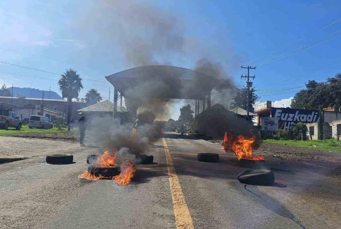 Crónica | Cherán honra a su caído: bloqueos por duelo y defensa comunitaria