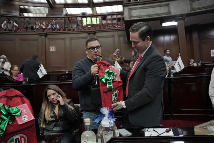 ¿Cuánto te tocó de aguinaldo? Esto se llevan los legisladores