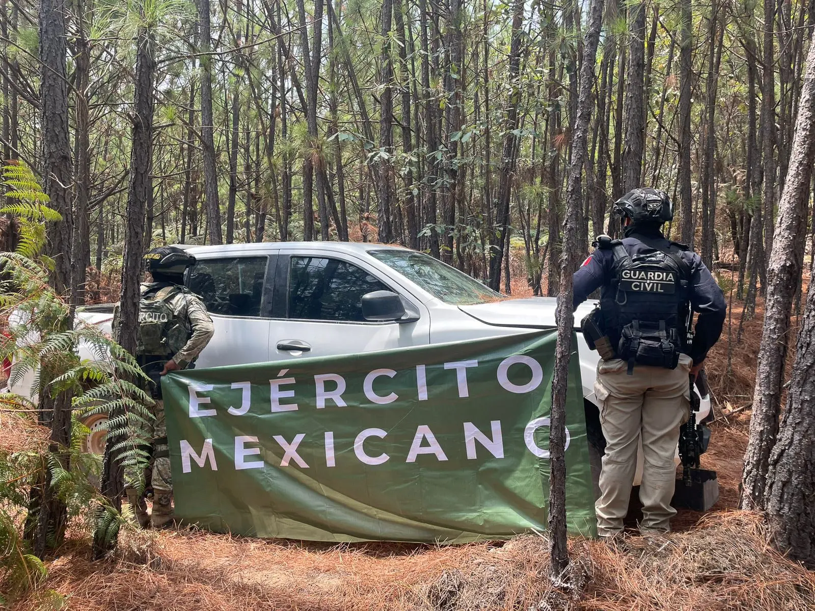 Cuatro vehículos de la delincuencia organizada asegurados en Tuzantla