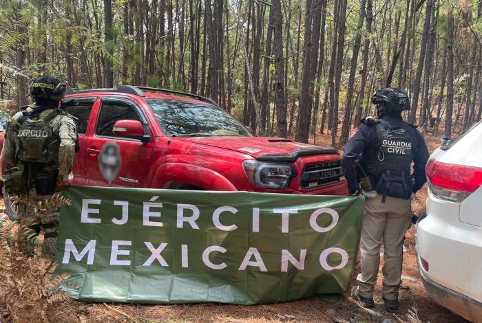 Cuatro vehículos de la delincuencia organizada asegurados en Tuzantla