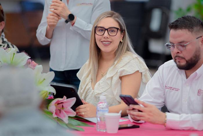 Dayana Pérez encabeza 4ta Sesión Distrital de Desarrollo Rural en Salvador Escalante