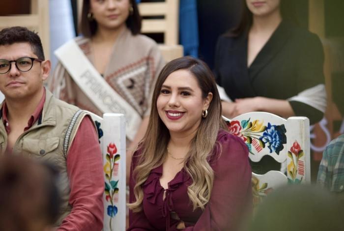 Dayana Pérez presenta la cartelera de la XXII Feria de la Silla 2025 en Opopeo