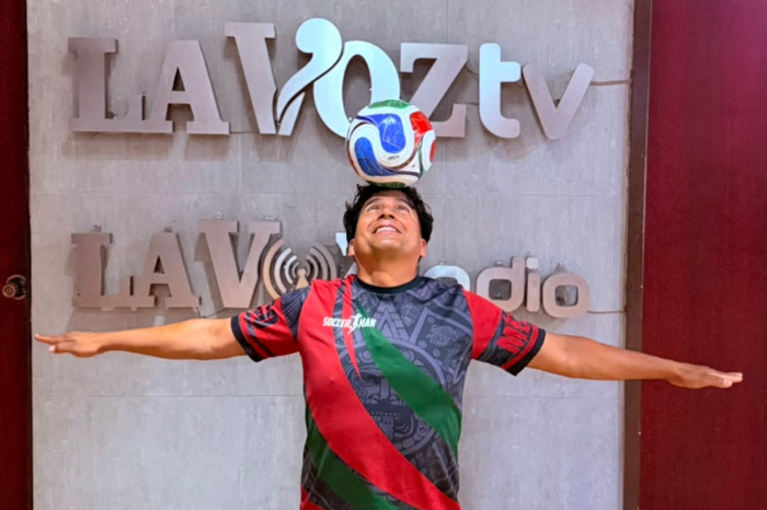 ¡De Michoacán para el mundo! Abraham Muñoz suma 10 récords Guinness dominando el balón y va por otro en Dubái