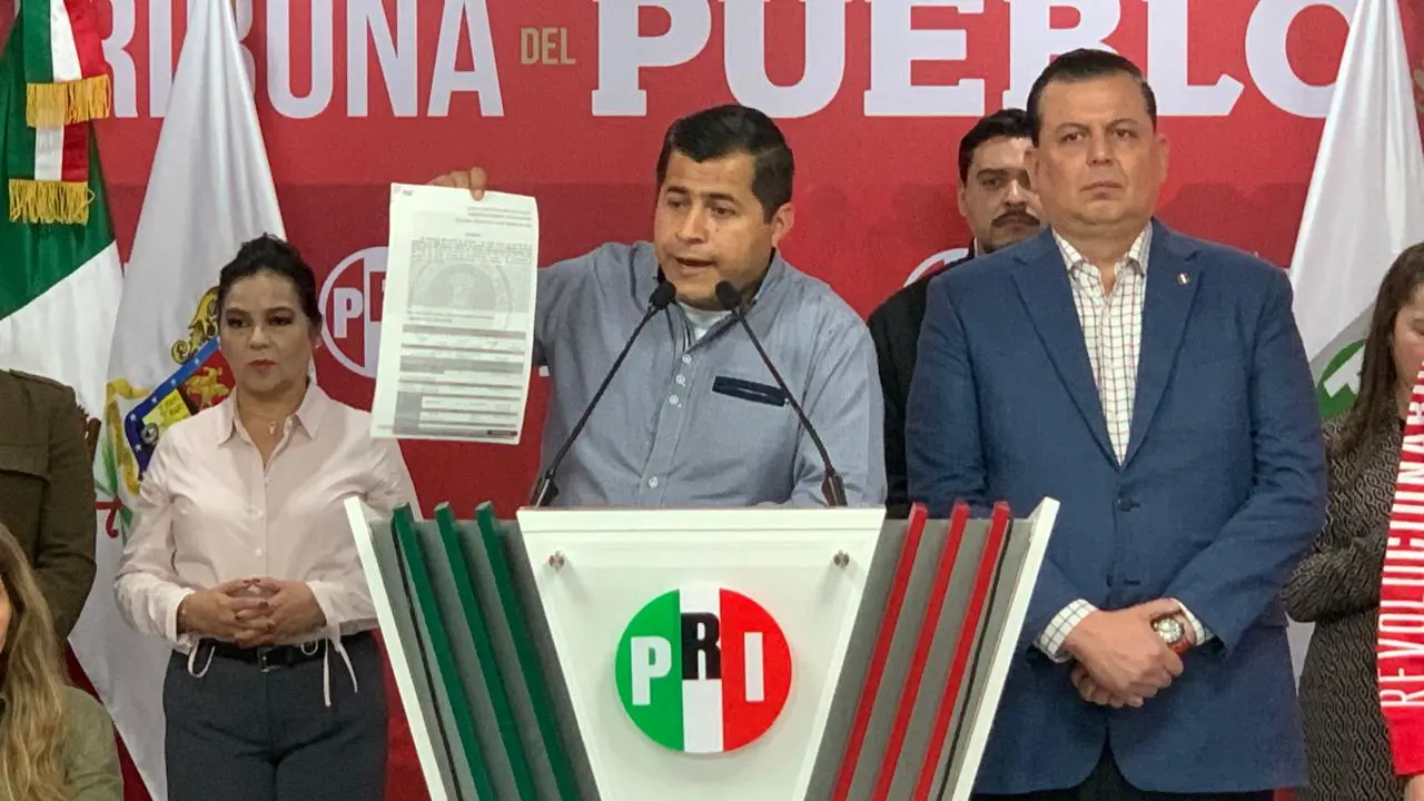 Deben de investigar al edil de Zitácuaro igual que al de Tequila, asegura Memo Valencia