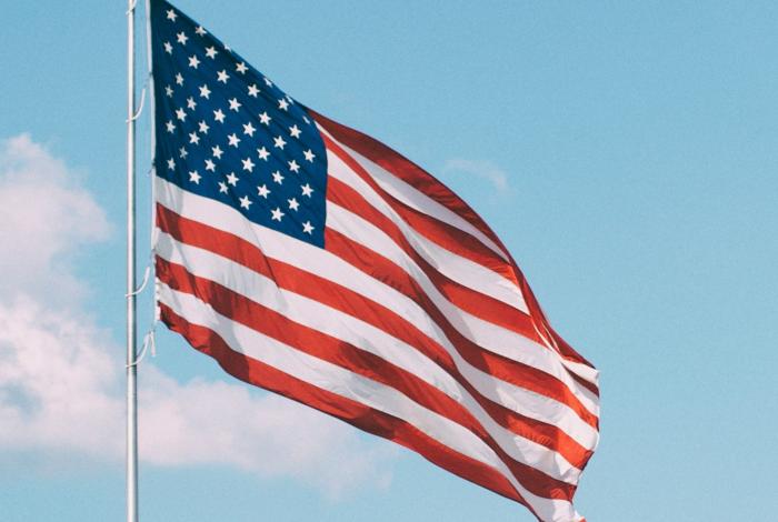 Decisión adecuada que EU pida recompensas por criminales: Bedolla