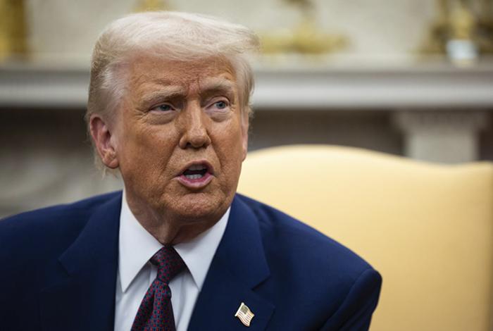 Demandan a la administración Trump por retirar el derecho a fianza a inmigrantes