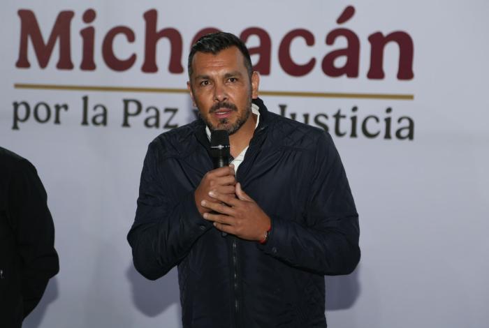 Deportistas morelianos se ejercitan por la Paz junto a Rommel Pacheco