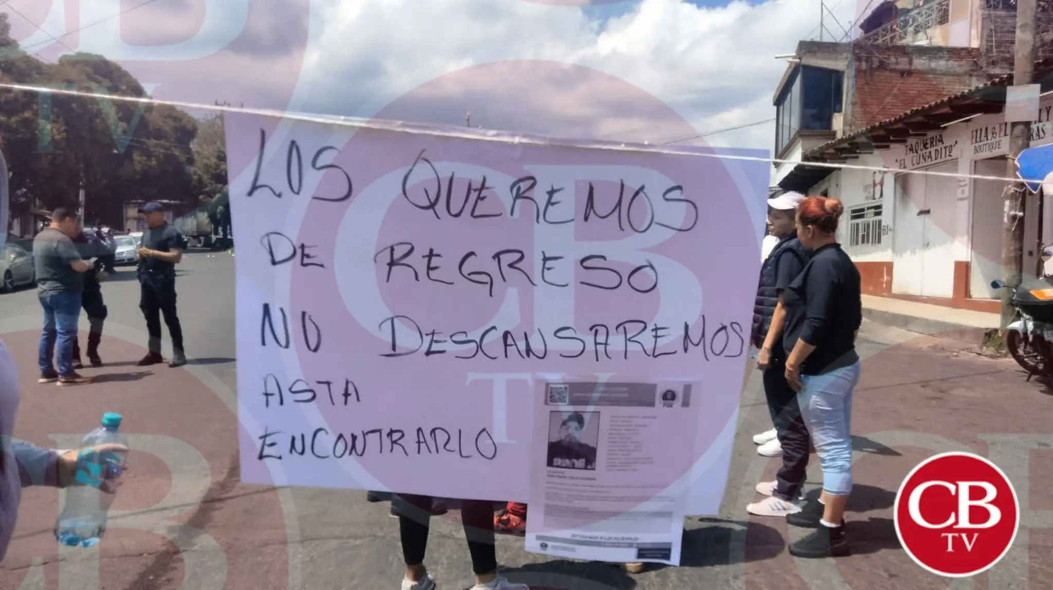 Desaparece un comuneros y familiares bloquean carretera a Santa Clara 