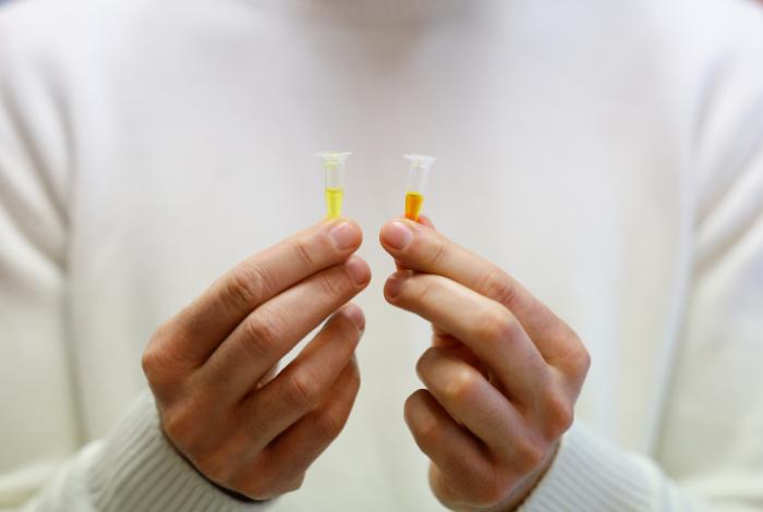 Desarrollan nuevo sensor fluorescente para detectar bebidas alteradas por drogas