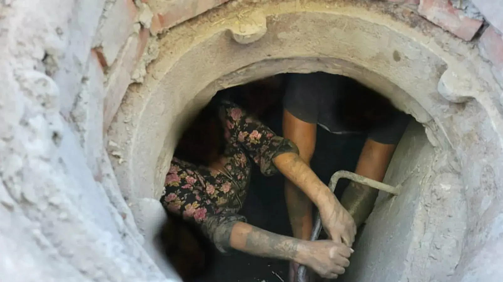 Descubren a 19 migrantes ocultos en alcantarillado de la frontera México – EE.UU.