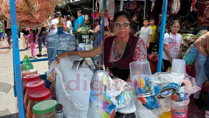Desde hace 40 años, raspados “los chinos” llevan deleitando a los morelianos