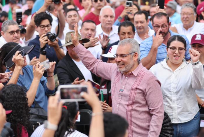Desde Morelia respalda Bedolla a Sheinbaum y llama a la defensa de la soberanía nacional