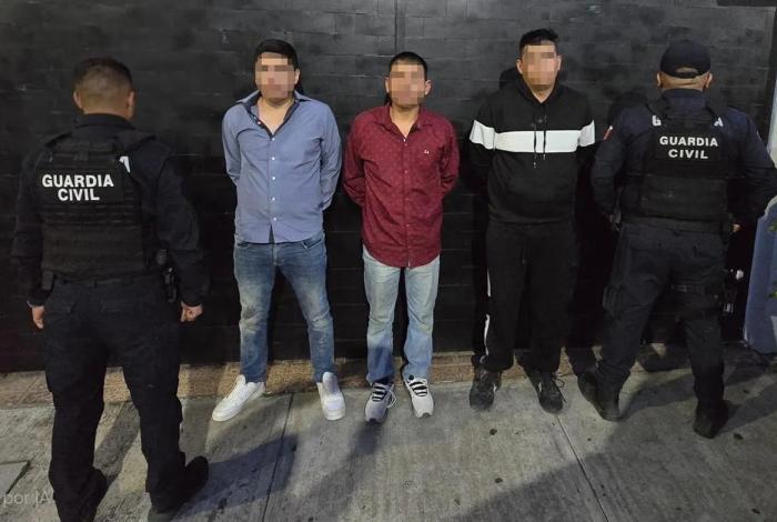 Detenidos con armas 3 presuntos implicados en atentados a bares de Morelia: SSP