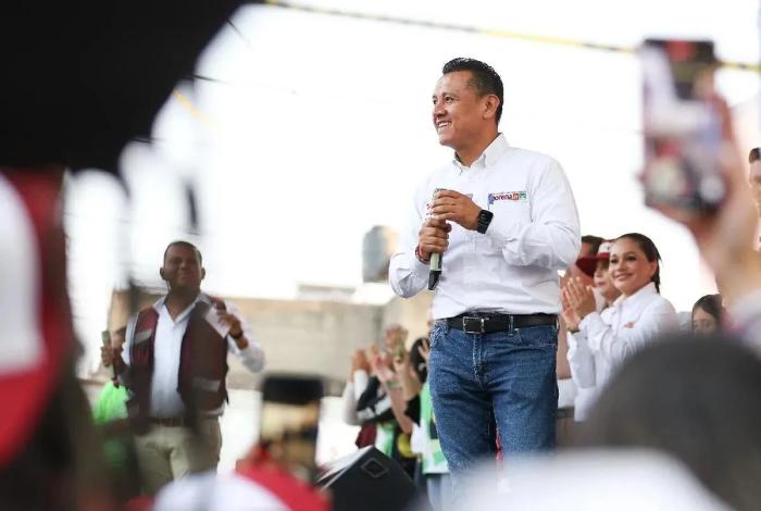 Determina TEEM incumplimiento de sentencia de Carlos Torres Piña y lo multa