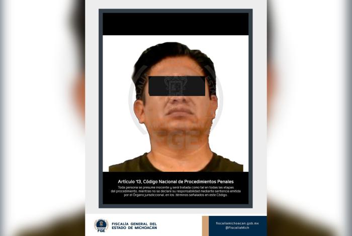 Deti3nen a extorsi0nador con las manos en la masa, en Uruapan