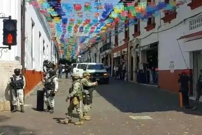 Detienen a 7 escoltas de Carlos Manzo por posible implicación en el homicidio del edil