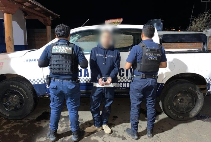 Detienen a Alejandro en Opopeo; le encontraron droga