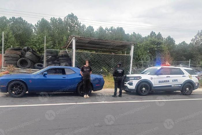 Detienen a conductor en Pátzcuaro, manejaba coche rob4do en EU