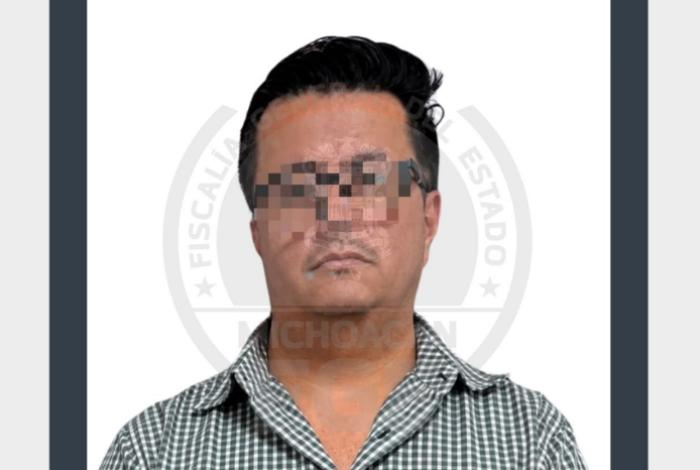 Detienen a docente en Michoacán por almacenar y distribuir material de abuso sexual infantil