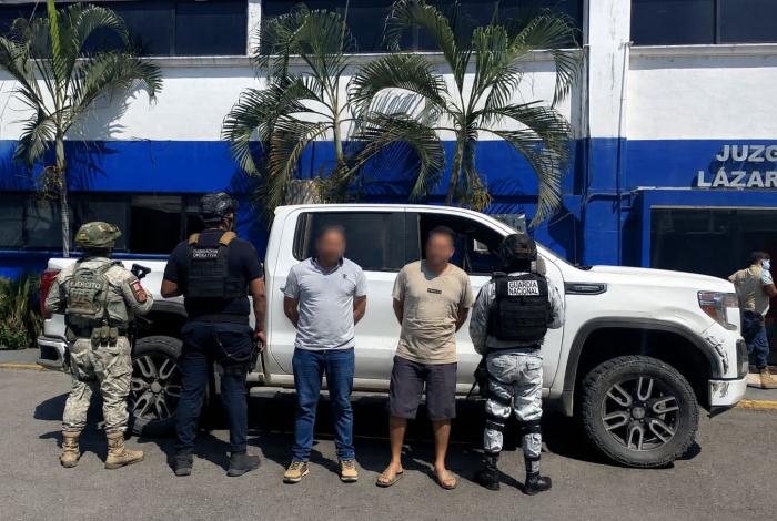 Detienen a dos con armas en El Habillal, en Lázaro Cárdenas