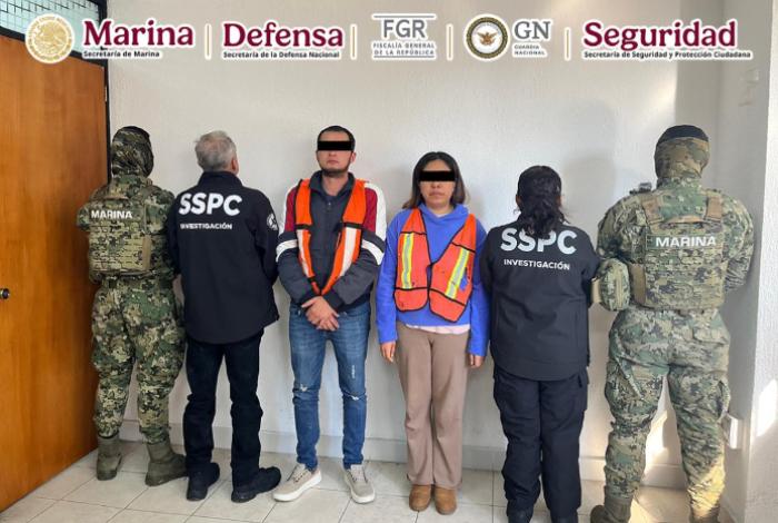 Detienen a dos personas en el Estado de México por venta de vacunas apócrifas y narcóticos