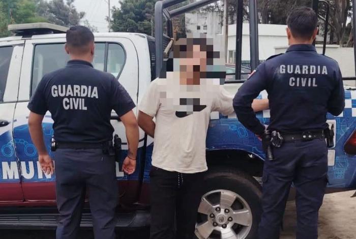 Detienen a hombre por presunto delito sexual
