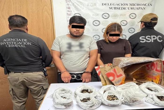 Detienen a pareja con mil cartuchos en la Siglo XXI