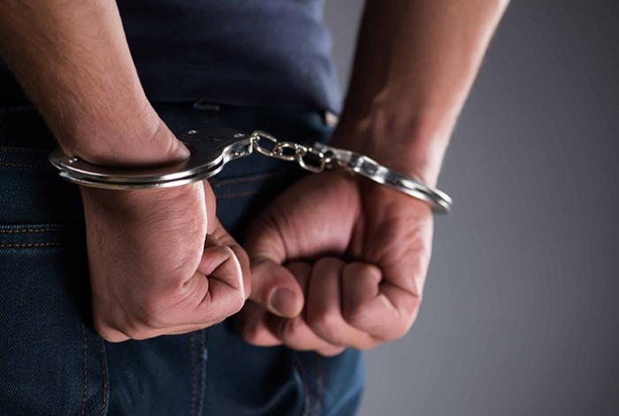 Detienen a taxista relacionado con el homicidio de adolescentes de 16 y 17 años en Apatzingán