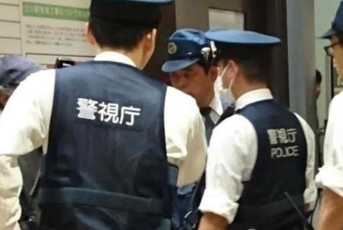 Detienen en Tokio a un mexicano por contrabando de 200 lagartos escondidos en calcetines