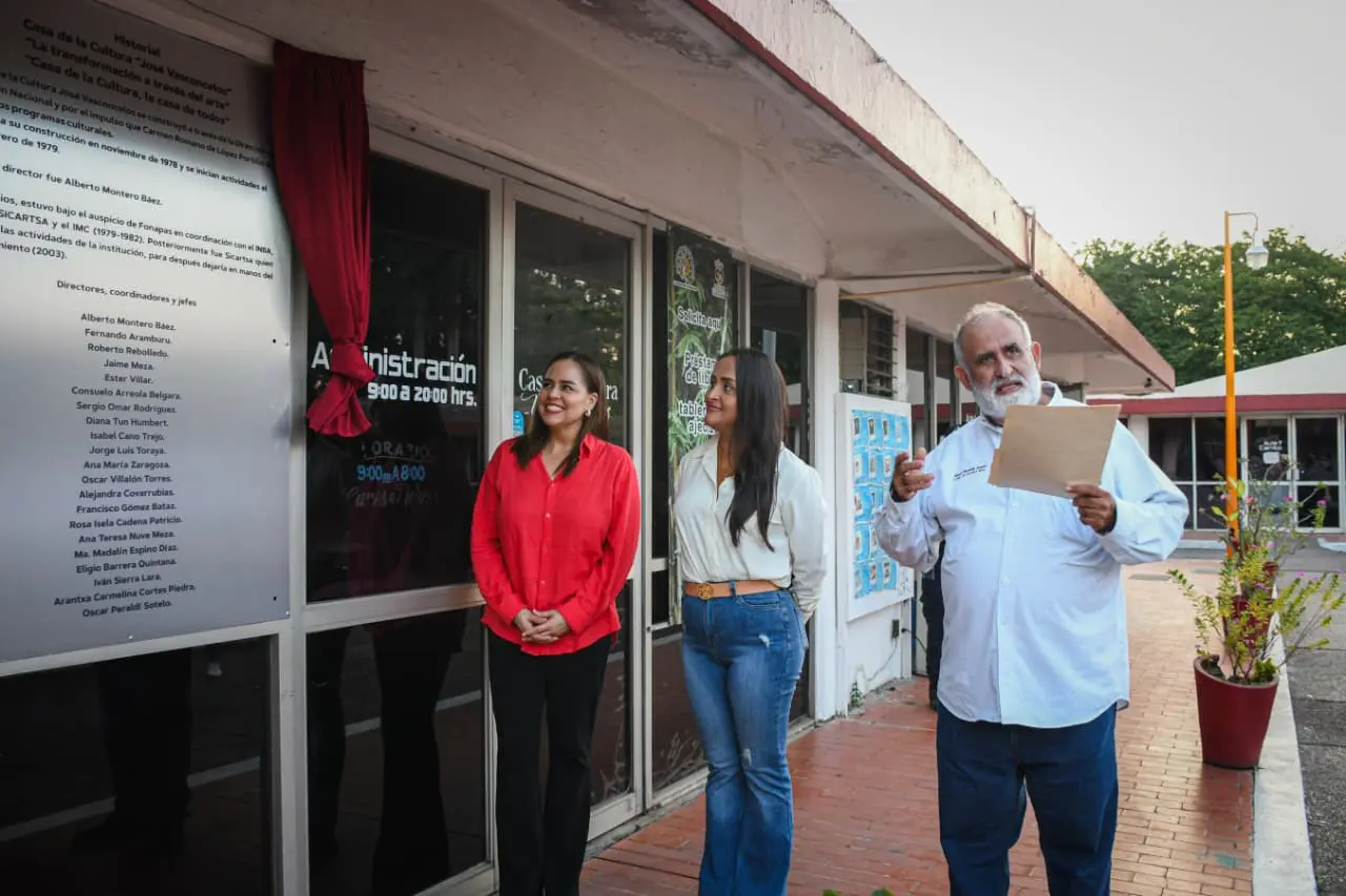 Develan Placa Conmemorativa por 47º Aniversario de Casa de Cultura “José Vasconcelos”