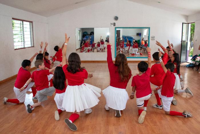 DIF Michoacán clausura curso de verano con arte, diversión y reconocimientos