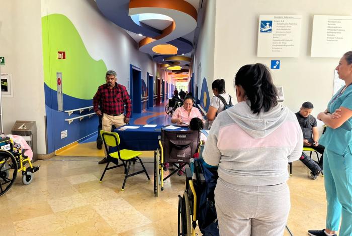 DIF Michoacán tramita credencial a personas con discapacidad