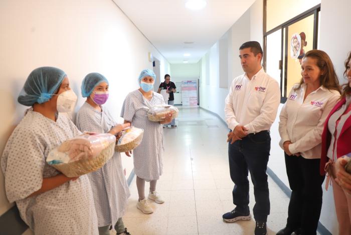 DIF Morelia y voluntariado ciudadano entregan canastillas a madres de recién nacidos